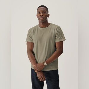 Buck Mason T-shirt XL 100% cotton soft casual
Tan lightweight short sleeve USA